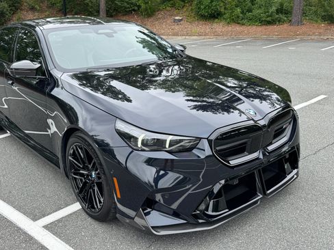 Used 2026 BMW M5 w/ Carbon Package AWD/4WD image 17
