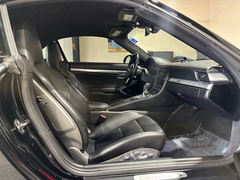 Used 2017 Porsche 911 Carrera S image 15