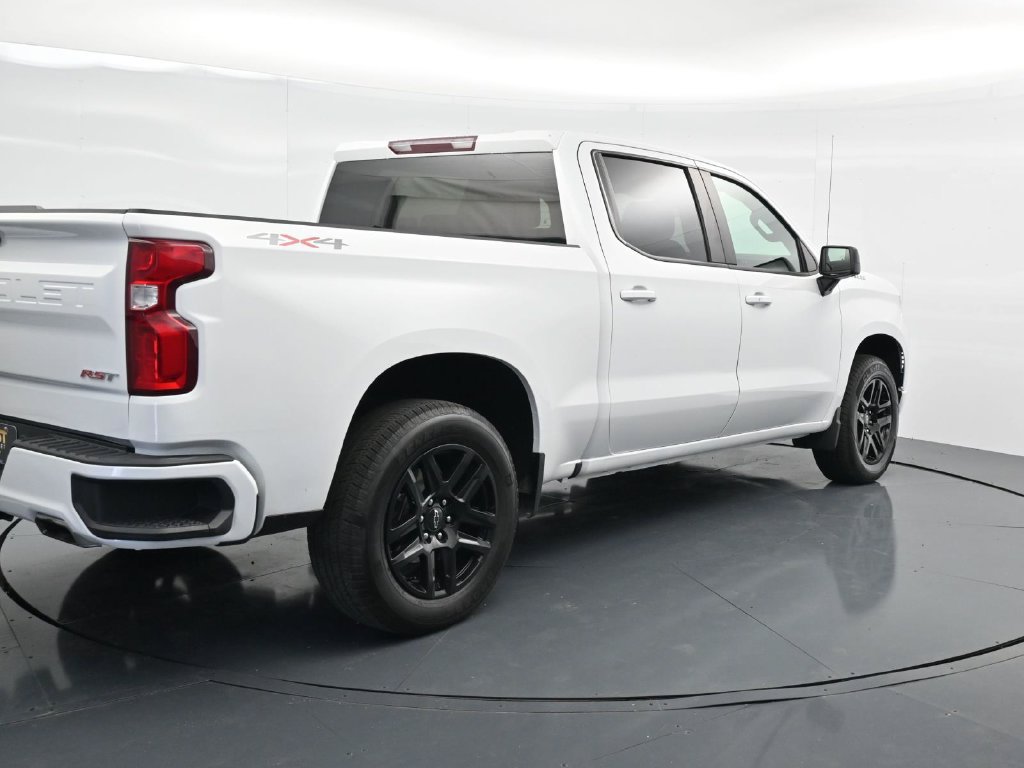 Used 2025 Chevrolet Silverado 1500 RST w/ LPO, Liner Protection Package AWD/4WD image 7