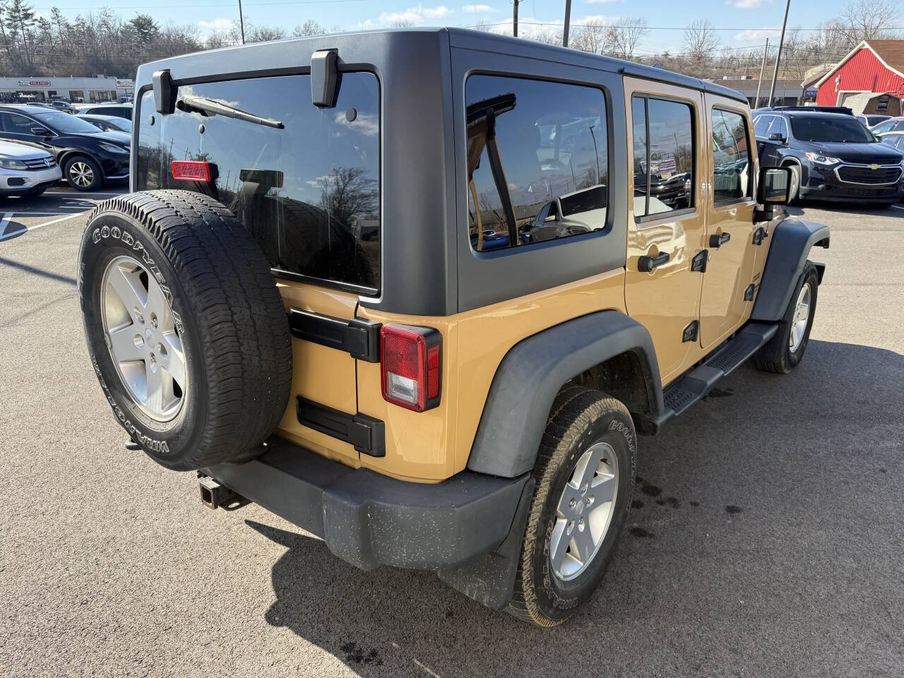 Used 2014 Jeep Wrangler Unlimited Sport w/ Power Convenience Group AWD/4WD image 7