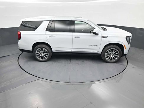 New 2026 GMC Yukon Denali w/ Sun & Power Step Package image 36