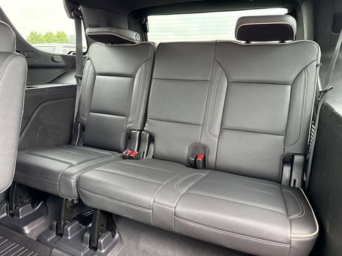 Used 2021 GMC Yukon SLT w/ SLT Premium Package AWD/4WD image 24