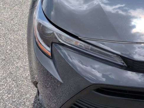 Certified 2025 Toyota Corolla LE FWD image 10
