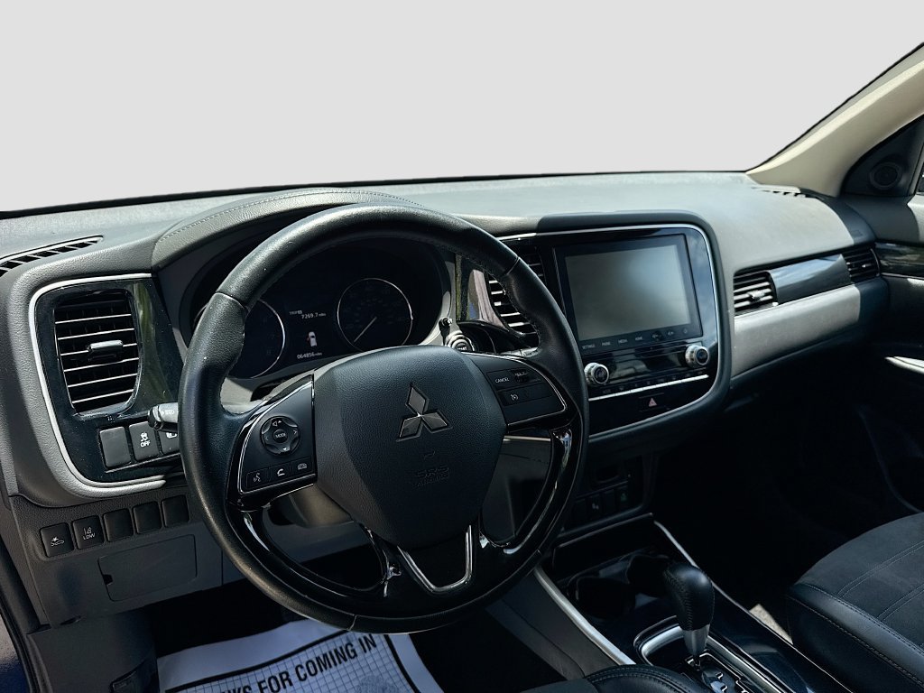 Used 2020 Mitsubishi Outlander SE FWD image 10