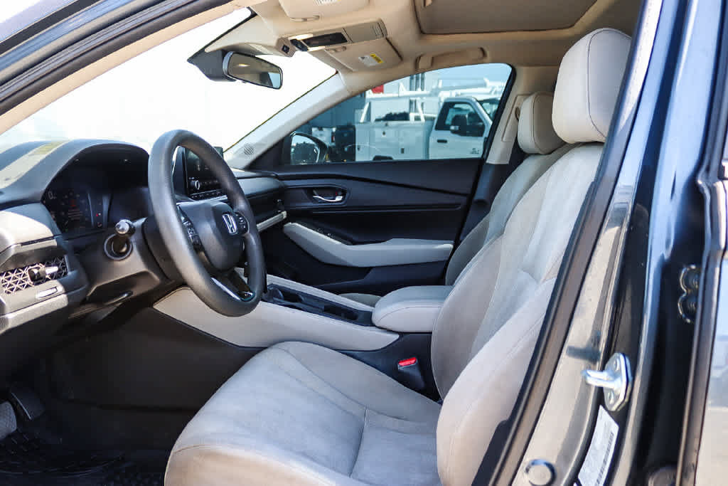 Used 2023 Honda Accord EX image 16