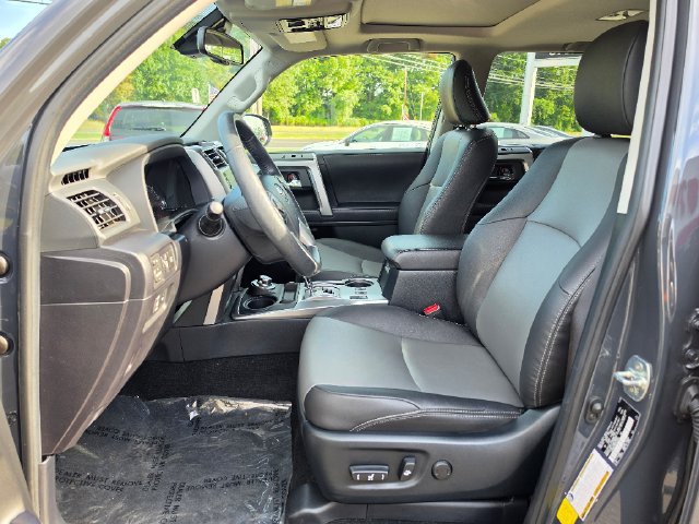 Used 2024 Toyota 4Runner SR5 Premium w/ Moonroof Package AWD/4WD image 21