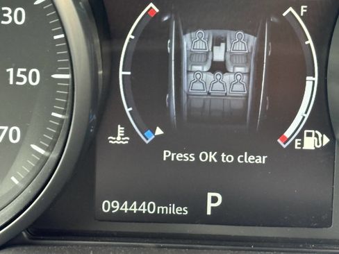 Used 2018 Jaguar F-PACE Prestige image 14