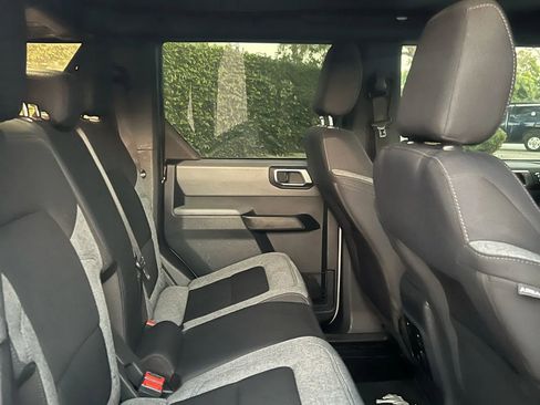 Used 2021 Ford Bronco 4-Door image 6