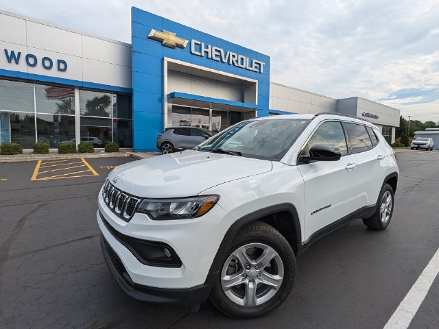 Used 2023 Jeep Compass Latitude AWD/4WD image 28