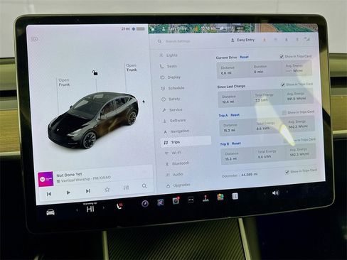 Used 2020 Tesla Model Y Long Range image 15