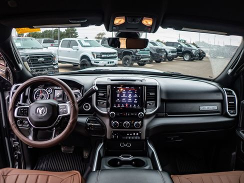 Used 2020 RAM 2500 Big Horn w/ Towing Technology Group image 13