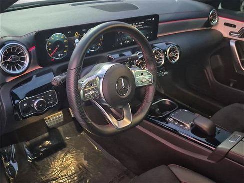 Used 2023 Mercedes-Benz CLA 250 4MATIC image 10