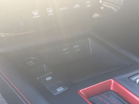 New 2026 Nissan Kicks SR image 28