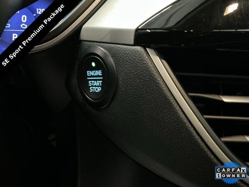 Used 2020 Ford Escape SE Sport image 21