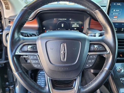 Used 2023 Lincoln Nautilus Reserve image 29