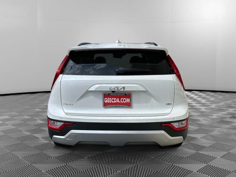 New 2026 Kia Niro EX FWD image 5