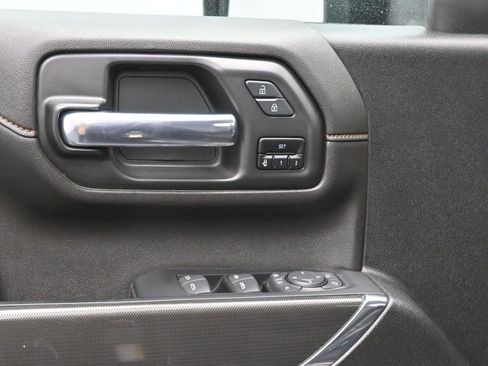 Used 2023 GMC Sierra 3500 AT4 w/ AT4 Premium Plus Package image 10