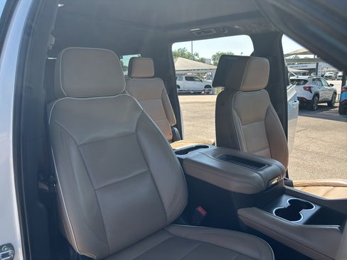 Certified 2021 Chevrolet Suburban Premier w/ Premium Package AWD/4WD image 20