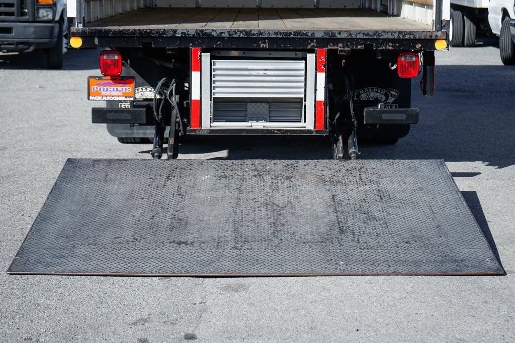 Used 2017 Ford F550 2WD Regular Cab Super Duty image 13