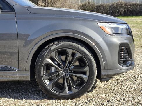Used 2026 Audi Q7 3.0T Premium Plus AWD/4WD image 13