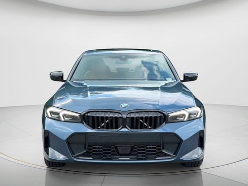 New 2026 BMW 330i Sedan w/ M Sport Package RWD image 2