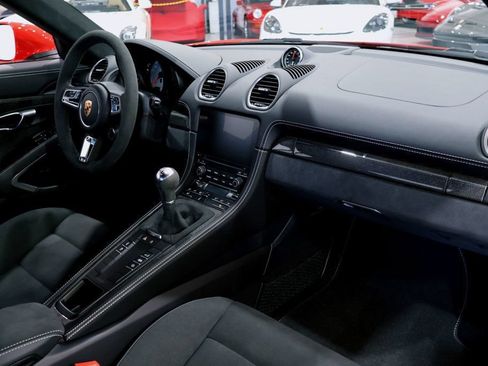 Used 2023 Porsche 718 Cayman GTS w/ GTS Interior Package RWD image 32