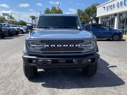 New 2025 Ford Bronco Badlands image 4