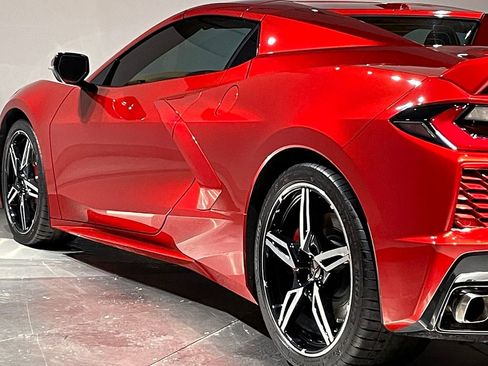 Used 2021 Chevrolet Corvette Stingray w/ Z51 Performance Package image 41