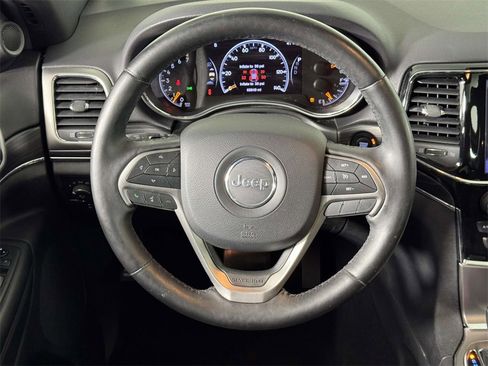 Used 2020 Jeep Grand Cherokee Limited image 20