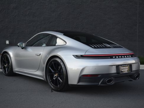 Certified 2025 Porsche 911 Carrera T image 3