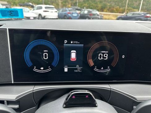 Certified 2025 Hyundai Santa Fe XRT image 14