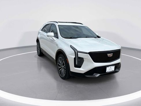 Certified 2024 Cadillac XT4 Sport AWD/4WD image 4