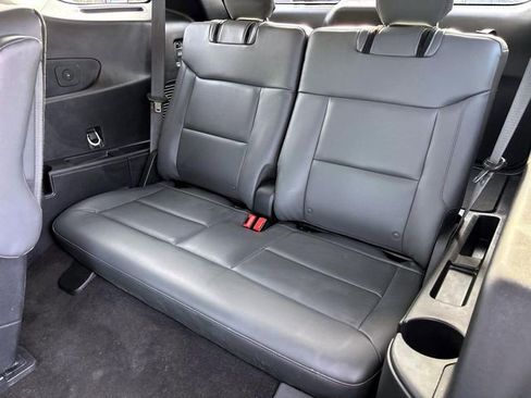 Used 2025 Ford Explorer Active w/ Active Comfort Package image 11