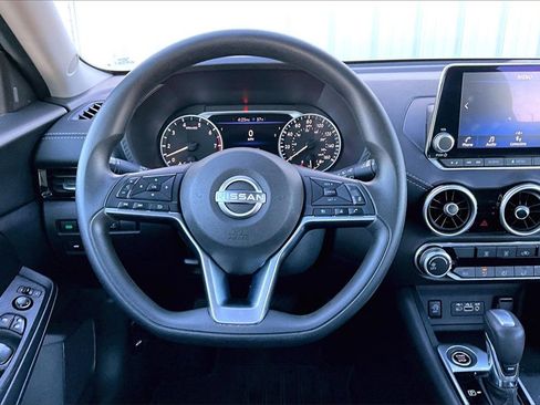 Used 2024 Nissan Sentra SV image 5