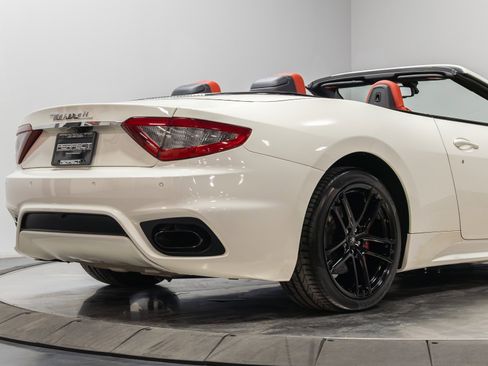 Used 2018 Maserati GranTurismo Sport image 12