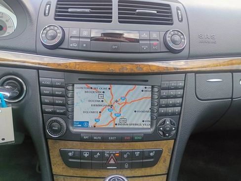Used 2007 Mercedes-Benz E 350 Sedan image 29