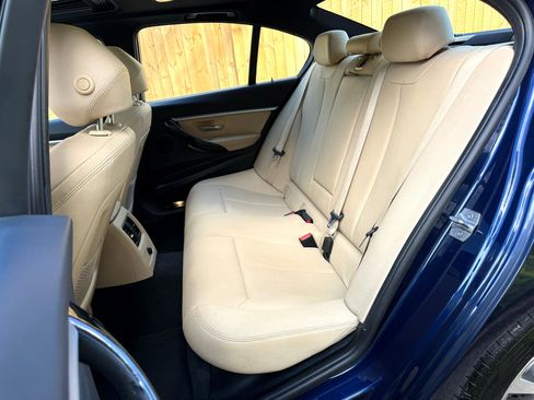 Used 2018 BMW 330e image 3