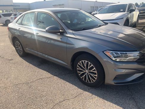 Used 2020 Volkswagen Jetta SE FWD image 5