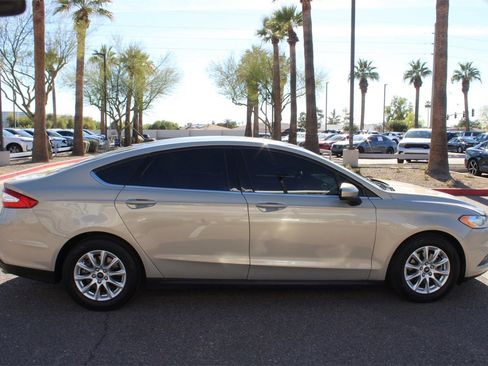 Used 2015 Ford Fusion S image 6