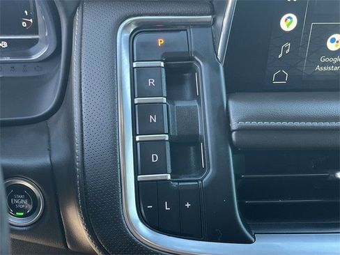 Used 2022 GMC Yukon SLT w/ SLT Premium Package image 22