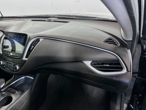Used 2023 Chevrolet Malibu LT FWD image 28