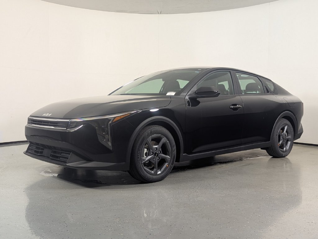 Used 2026 Kia K4 FWD image 3