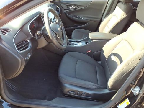 Used 2020 Chevrolet Malibu LT image 11