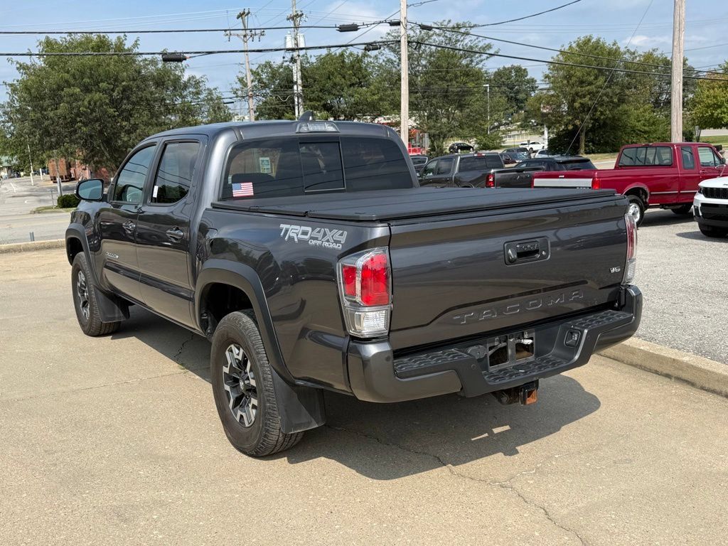 Used 2022 Toyota Tacoma TRD Off-Road w/ Technology Package AWD/4WD image 9