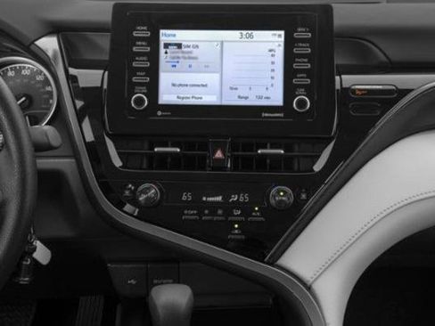 Used 2023 Toyota Camry LE image 25