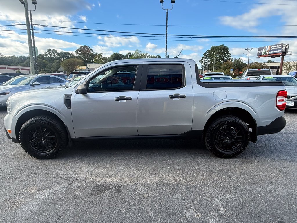Used 2022 Ford Maverick XL FWD image 3