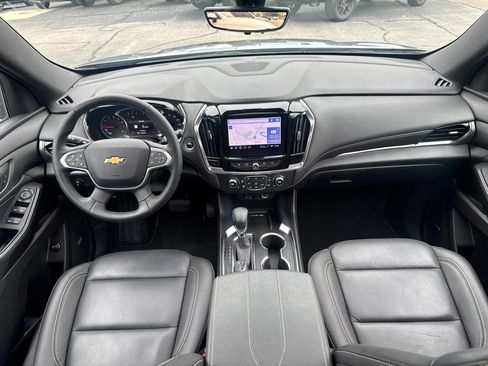 Used 2023 Chevrolet Traverse LT w/ LT Premium Package AWD/4WD image 28