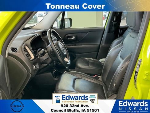 Used 2017 Jeep Renegade Limited AWD/4WD image 28