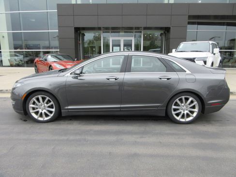 Used 2016 Lincoln MKZ AWD w/ Equipment Group 200A Select image 12