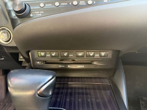 Used 2020 Lexus ES 350 w/ Accessory Package 2 image 16